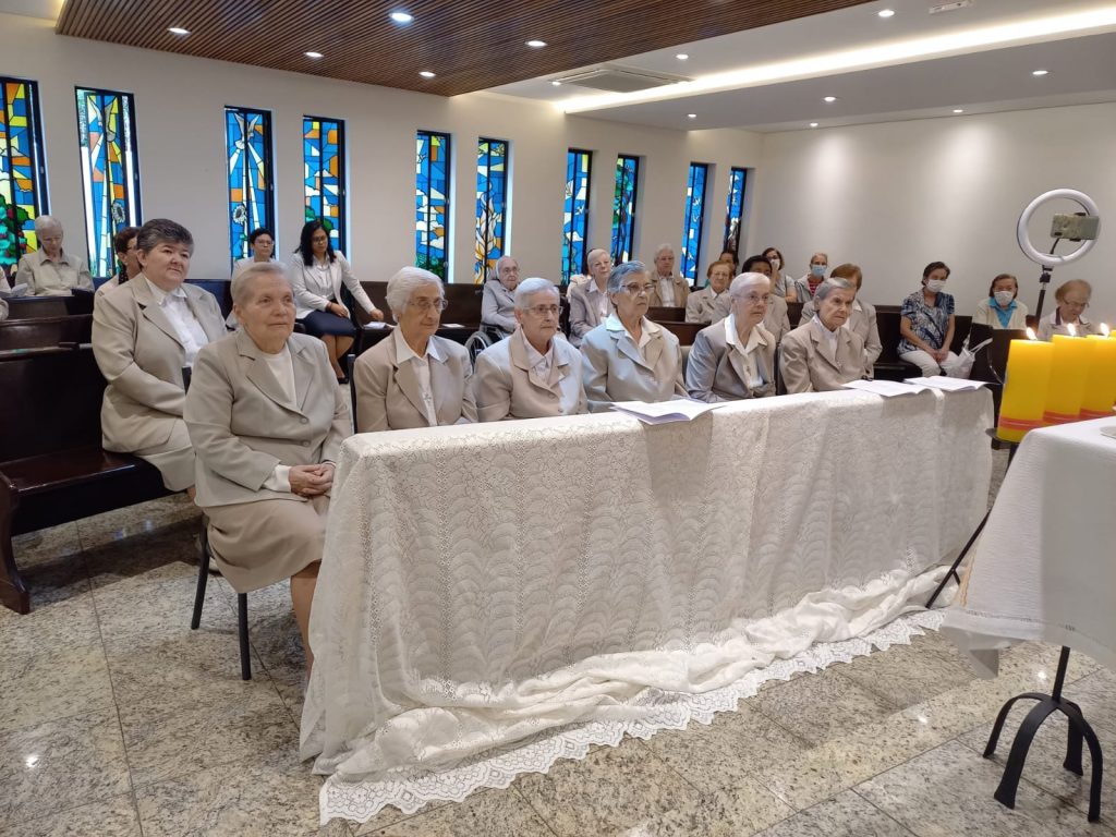 Homenagens às Irmãs Jubilares Homenagens às Irmãs Jubilares