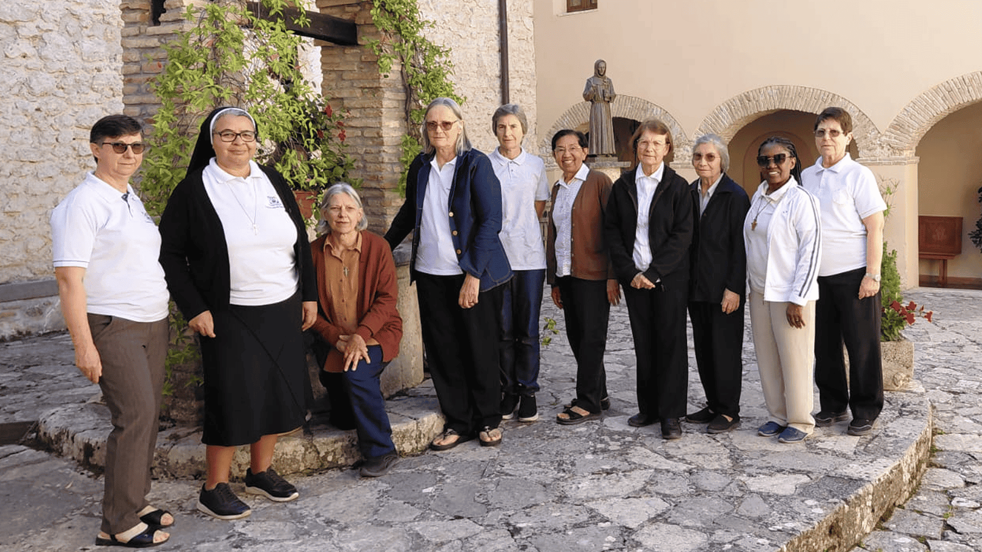 Uma Caminhada de Fé: Irmãs Franciscanas de Ingolstadt percorrem os caminhos de Francisco e Clara em Assis